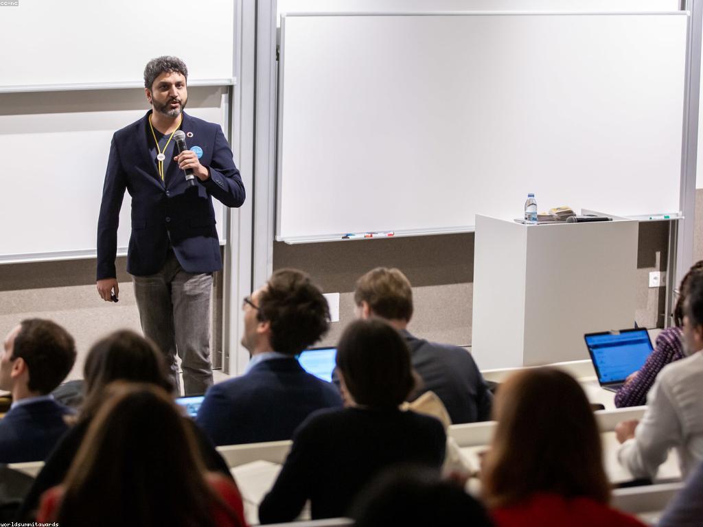 អត្ថប្រយោជន៍នៃជំនួយសង្គមក្នុងការកែលម្អជីវភាព